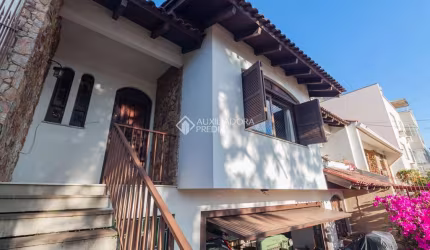Casa em condomínio fechado com 4 quartos à venda na Avenida General Barreto Viana, 245, Chácara das Pedras, Porto Alegre, 277 m2 por R$ 1.350.000