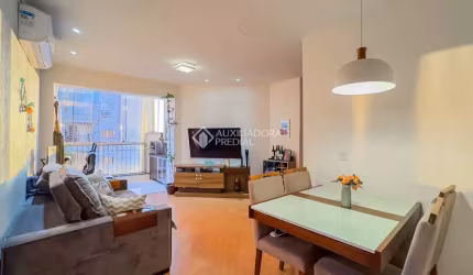 Apartamento com 3 quartos à venda na Avenida João XXIII, 495, São Sebastião, Porto Alegre, 76 m2 por R$ 540.000