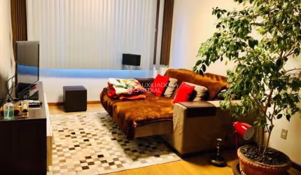 Apartamento com 2 quartos à venda na Rua Doutor Dário de Bittencourt, 225, Jardim Europa, Porto Alegre, 68 m2 por R$ 450.000