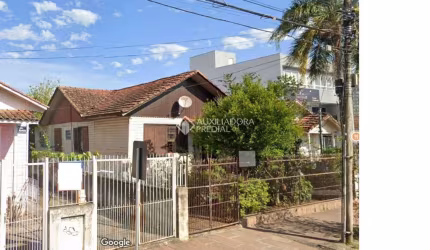 Casa com 3 quartos à venda na Avenida Otto Niemeyer, 3363, Cavalhada, Porto Alegre, 150 m2 por R$ 430.000