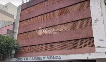 Garagem à venda na Avenida Independência, 160, Independência, Porto Alegre, 13 m2 por R$ 28.000