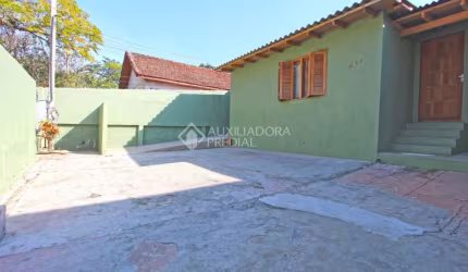 Casa em condomínio fechado com 5 quartos à venda na Rua Nove de Março, 457, Vila Ipiranga, Porto Alegre, 270 m2 por R$ 532.000