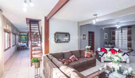 Casa em condomínio fechado com 5 quartos à venda na Rua João Berutti, 324, Chácara das Pedras, Porto Alegre, 352 m2 por R$ 1.500.000