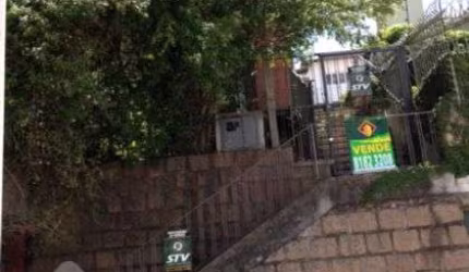 Terreno em condomínio fechado à venda na Avenida Coronel Gastão Haslocher Mazeron, 447, Medianeira, Porto Alegre, 330 m2 por R$ 470.000