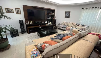 Casa 2 dormitórios sendo 2 suítes – R$ 2.300.000,00