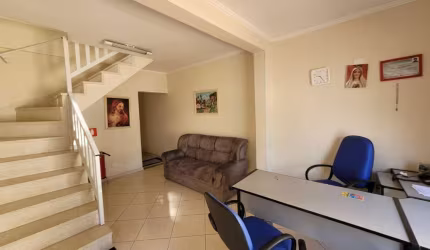Sobrado à à venda 6 quartos quartos em São Bernardo do Campo - 950.000,00