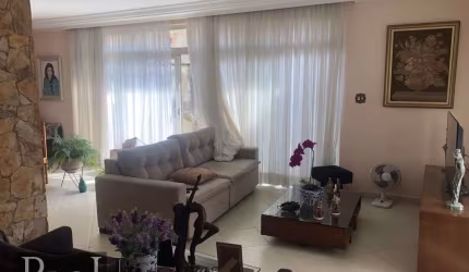 Casa à à venda 3 quartos quartos em São Caetano do Sul - 1.380.000,00