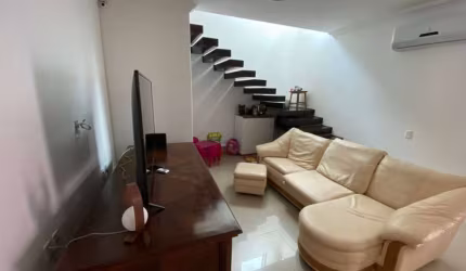 Excelente Casa - 1 Suíte Master + 3 Qt - Mobiliada - São João - Itajaí/SC