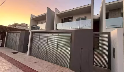 Casa - 3 Suítes - 163m² - São João - Itajaí