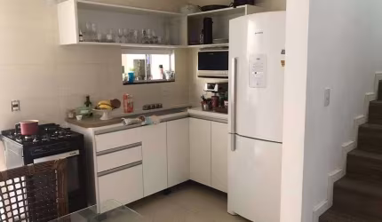 Sobrado - 2 Suítes - 83 m² - Centro - Itajaí/SC