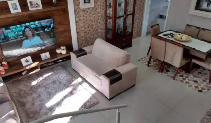Excelente Sobrado - 3 Qt - 96 m² - Mobiliada - Ressacada - Itajaí/SC