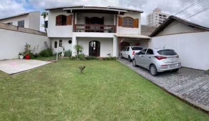 Casa - 2 Suítes + 2 Qt - 190 m² - Dom Bosco - Itajaí/SC