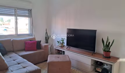 Apartamento com 2 quartos à venda na Rua Ministro Oliveira Lima, 280, São Sebastião, Porto Alegre, 54 m2 por R$ 220.000