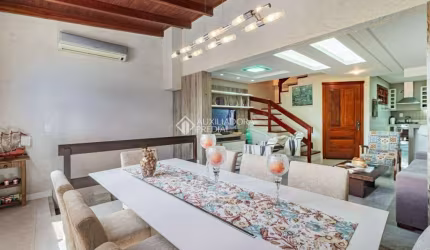Casa em condomínio fechado com 3 quartos à venda na Avenida Wenceslau Escobar, 3714, Vila Conceição, Porto Alegre, 176 m2 por R$ 750.000