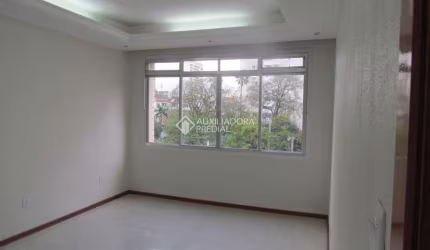 Apartamento com 3 quartos à venda na Avenida Cristóvão Colombo, 2270, Floresta, Porto Alegre, 108 m2 por R$ 450.000