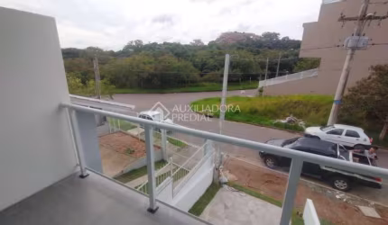Casa com 2 quartos à venda na Rua Manoel Fernandes, 258, Guarujá, Porto Alegre, 92 m2 por R$ 385.000
