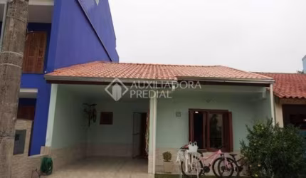 Casa em condomínio fechado com 2 quartos à venda na Rua Ponciano Pacheco da Silveira, 172, Guarujá, Porto Alegre, 166 m2 por R$ 340.000