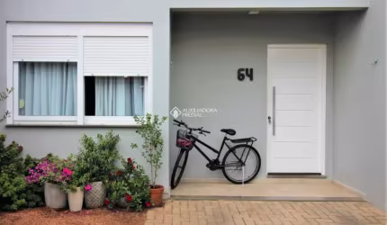 Casa com 2 quartos à venda na Rua Duque de Caxias, 913, Lira, Estância Velha, 94 m2 por R$ 380.000