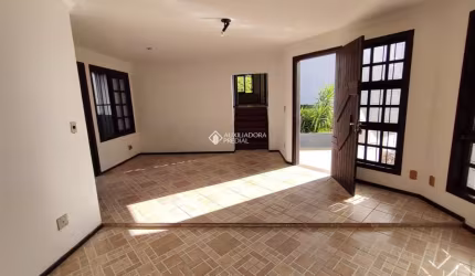 Casa com 3 quartos à venda na Rua Gustavo Vetter, 15, Feitoria, São Leopoldo, 182 m2 por R$ 750.000