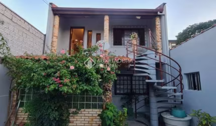 Casa com 3 quartos à venda na Avenida John Kennedy, 85, Santa Teresa, São Leopoldo, 182 m2 por R$ 405.000