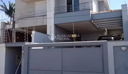 Casa com 3 quartos à venda na Rua Santiago, 124, Campestre, São Leopoldo, 155 m2 por R$ 870.000