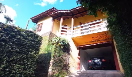 Casa com 3 quartos à venda na Rua Amélia Camargo de Vargas, 10, Jardim América, São Leopoldo, 194 m2 por R$ 600.000
