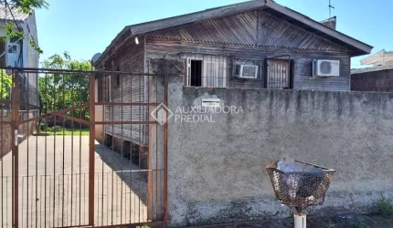 Casa com 2 quartos à venda na Rua Espírito Santo, 457, Scharlau, São Leopoldo, 72 m2 por R$ 235.000