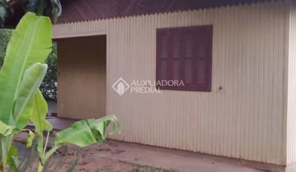 Casa com 3 quartos à venda na Julio De Castilhos, 295, Conceição, São Sebastião do Caí, 135 m2 por R$ 160.000