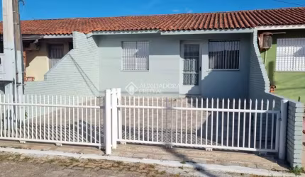 Casa em condomínio fechado com 2 quartos à venda na Rua Caldas Júnior, 100, Pasqualini, Sapucaia do Sul, 42 m2 por R$ 225.000