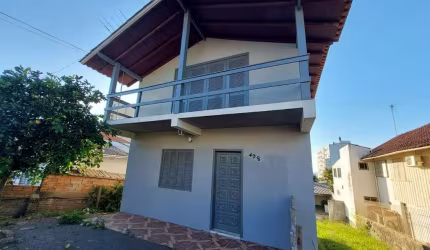 Casa com 2 quartos para alugar na Rua André Ebling, 496, Santo André, São Leopoldo, 110 m2 por R$ 2.420