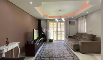 Casa com 3 quartos à venda na Rua Orlindo Nedel, 94, Nova Sapucaia, Sapucaia do Sul, 223 m2 por R$ 780.000