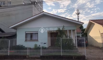 Casa com 5 quartos à venda na Travessa Marumbi, 46, Scharlau, São Leopoldo, 178 m2 por R$ 600.000