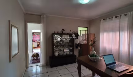 Casa com 4 quartos à venda na Avenida Alberto Pasqualini, 250, Jardim Itu Sabará, Porto Alegre, 174 m2 por R$ 650.000