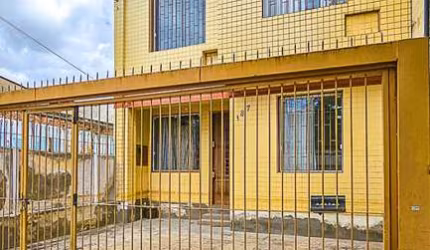 Casa com 3 quartos à venda na Rua Visconde do Rio Branco, 187, Floresta, Porto Alegre, 160 m2 por R$ 590.000