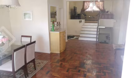 Casa em condomínio fechado com 4 quartos à venda na Rua Paulino Chaves, 660, Santo Antônio, Porto Alegre, 140 m2 por R$ 500.000