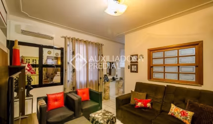 Apartamento com 4 quartos à venda na Rua Otávio Dutra, 41, Santa Tereza, Porto Alegre, 110 m2 por R$ 340.000