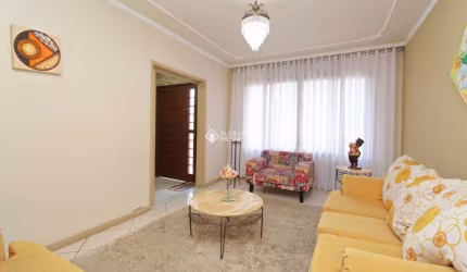 Casa com 3 quartos à venda na Avenida João Wallig, 119, Passo da Areia, Porto Alegre, 222 m2 por R$ 1.045.000