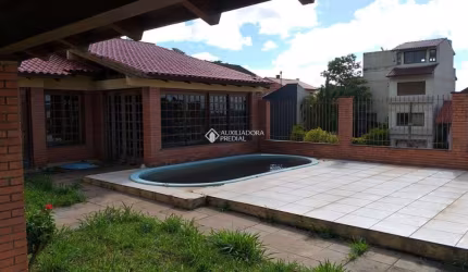 Casa com 3 quartos à venda na Rua Kyve T Knijnik, 15, Espírito Santo, Porto Alegre, 280 m2 por R$ 1.300.000