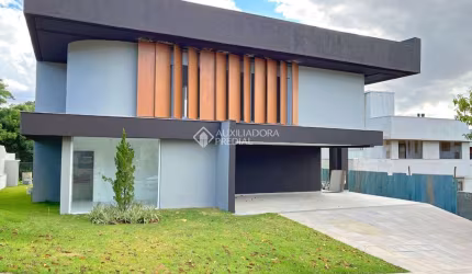 Casa em condomínio fechado com 4 quartos à venda na Estrada das Três Meninas, 2000, Vila Nova, Porto Alegre, 250 m2 por R$ 1.900.000