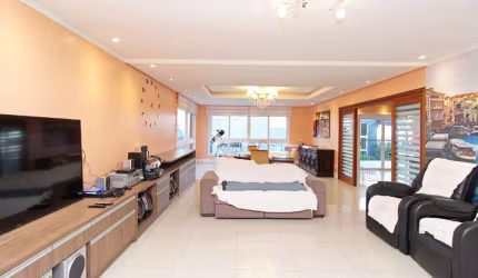 Casa com 3 quartos à venda na Rua Dona Lida Monteiro, 445, Teresópolis, Porto Alegre, 300 m2 por R$ 1.620.000