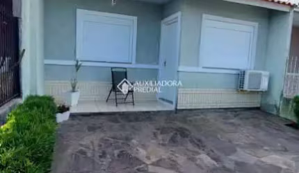 Casa em condomínio fechado com 2 quartos à venda na Rua Ruth Totta, 445, Hípica, Porto Alegre, 56 m2 por R$ 272.000
