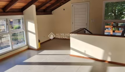 Casa com 3 quartos à venda na Rua dos Guenoas, 1200, Guarujá, Porto Alegre, 265 m2 por R$ 550.000
