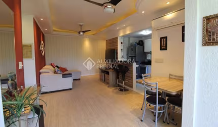 Apartamento com 2 quartos à venda na Rua Afonso Arinos, 291, Camaquã, Porto Alegre, 67 m2 por R$ 400.000