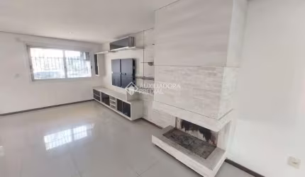 Casa em condomínio fechado com 4 quartos à venda na Rua Alexandre de Gusmão, 390, Hípica, Porto Alegre, 149 m2 por R$ 586.000
