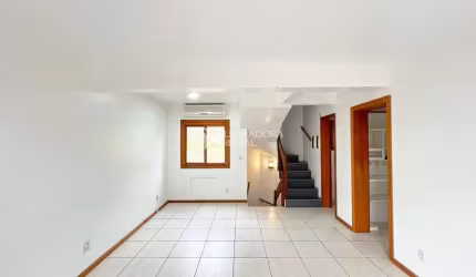 Casa em condomínio fechado com 3 quartos à venda na Rua Upamaroti, 987, Cristal, Porto Alegre, 188 m2 por R$ 583.000
