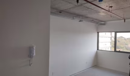 Sala comercial à venda na Rua Coronel Aparício Borges, 260, Teresópolis, Porto Alegre, 29 m2 por R$ 350.000