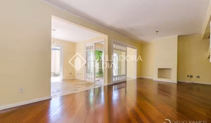 Casa em condomínio fechado com 4 quartos para alugar na Avenida Coronel Marcos, 483, Pedra Redonda, Porto Alegre, 197 m2 por R$ 4.800