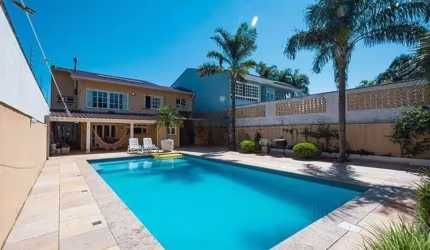 Casa com 4 quartos à venda na Avenida Saul Nonnenmacher, 112, Ipanema, Porto Alegre, 451 m2 por R$ 1.350.000