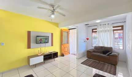 Casa com 2 quartos à venda na Rua Heitor Kramer, 410, Guarujá, Porto Alegre, 131 m2 por R$ 400.000