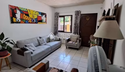 Casa com 4 quartos à venda na Rua Doutor Barcelos, 1560, Tristeza, Porto Alegre, 190 m2 por R$ 849.900